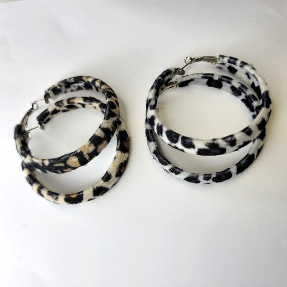 Fuzzy Animal Print Hoop Earrings - Picture 6 of 6